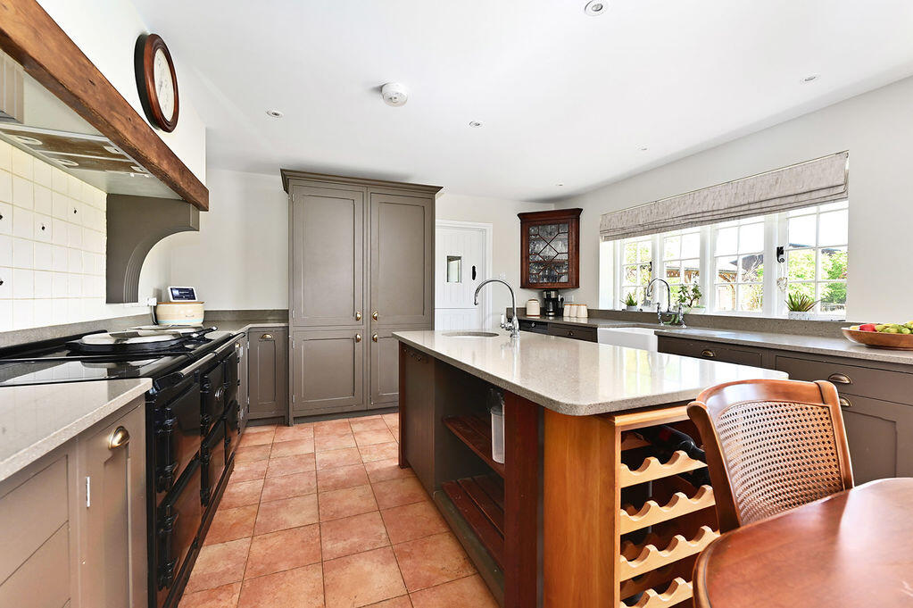House in Basingstoke and Deane, Sherfield on Loddon - View 4