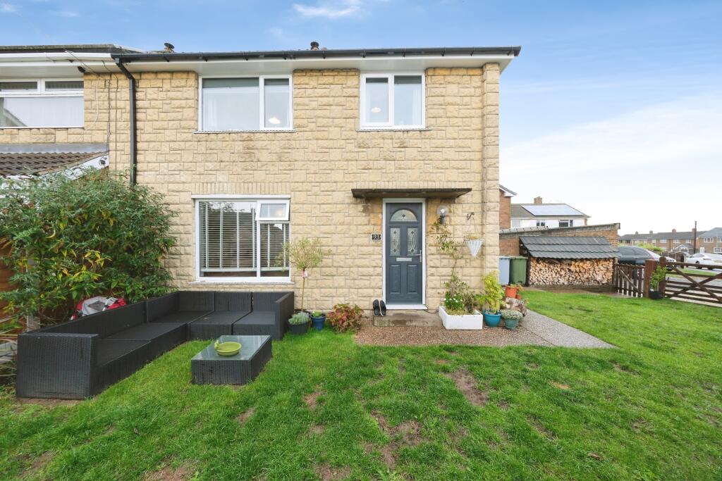 3-bed semi-detached on Rufford Avenue, Mansfield, NG21, £200,000