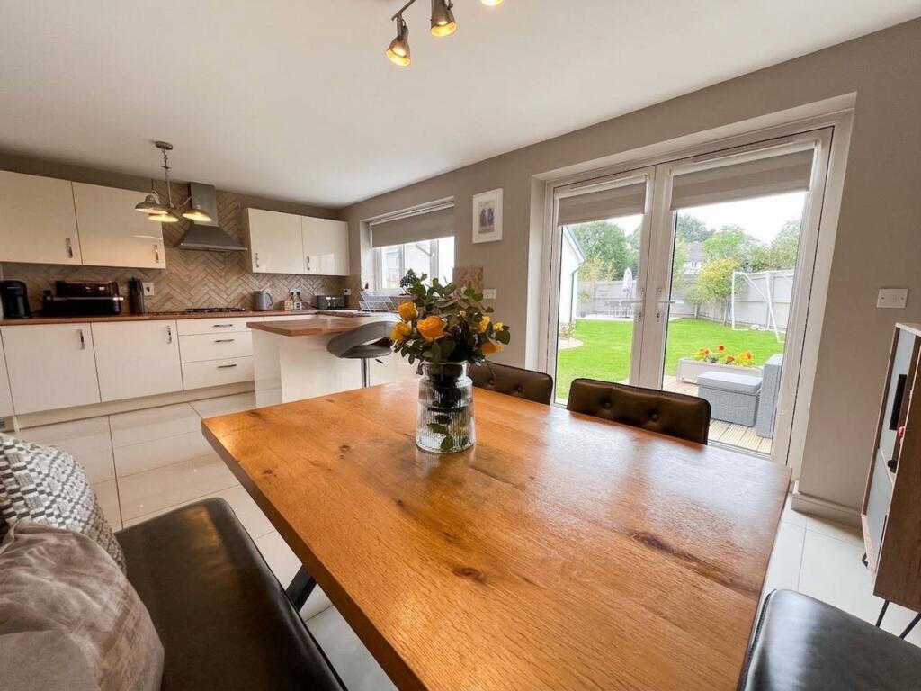 House in Cardiff - More