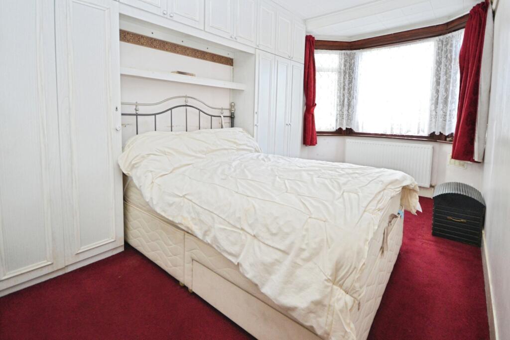 St Stephens Road, Hounslow, TW3 photo 3