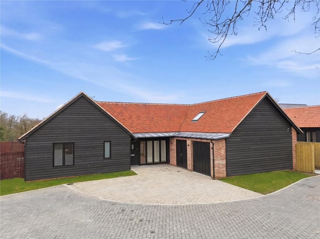 Main image of property: Moulsham Green View, Moulsham Thrift, Chelmsford, CM2