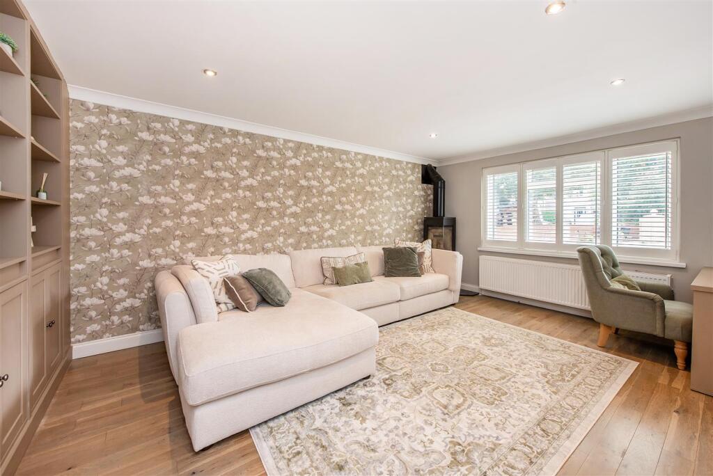 House in Portsmouth - More