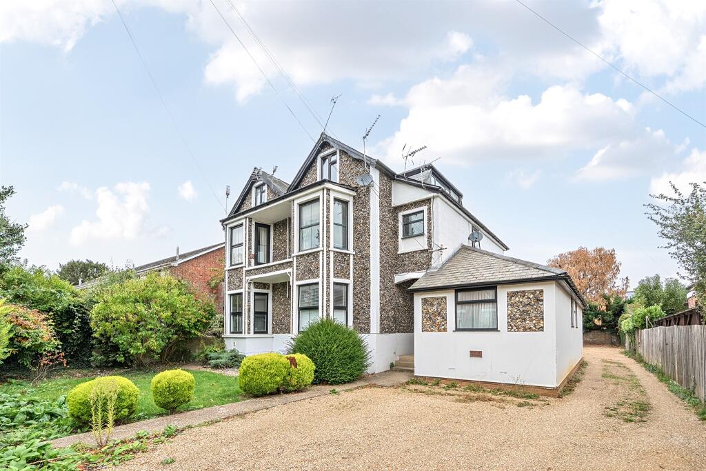 Main image of property: Ray Park Road, Maidenhead