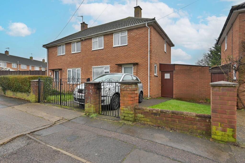 Main image of property: Barnard Way, Hemel Hempstead, HP3