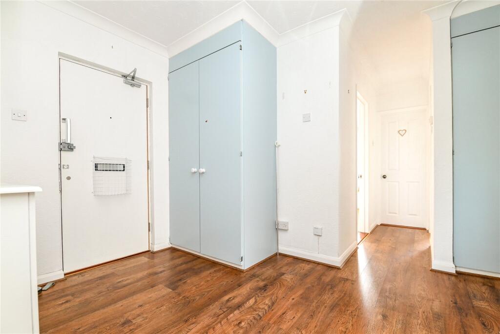 Herbert Road, New Milton, Hampshire, BH25 photo 4