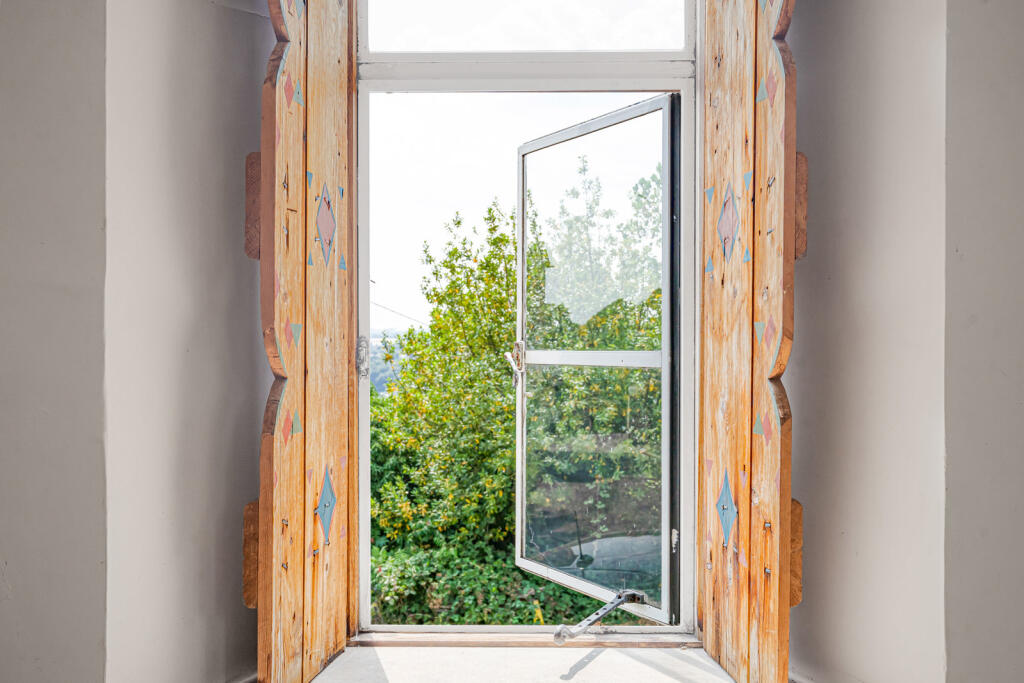 House in Gloucester - View 5