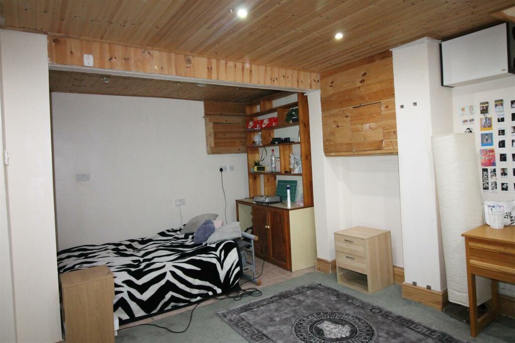 William Street, Hyde Park, Leeds – pohled 3
