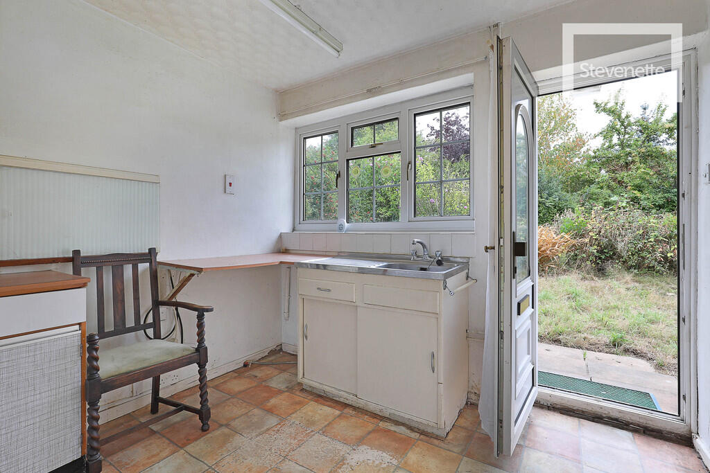 Hastingwood Road, Hastingwood photo 5