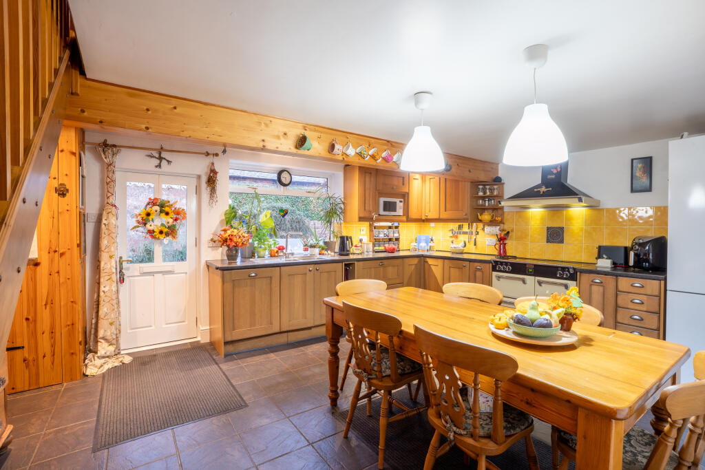 House in Doncaster - View 3