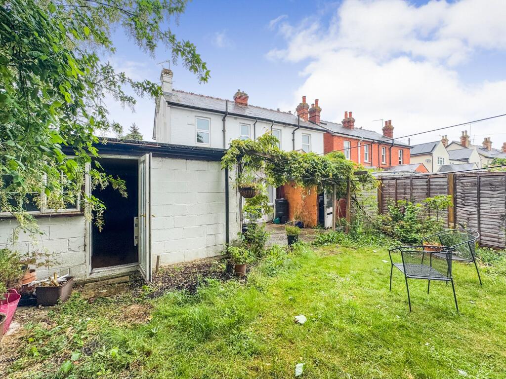 Crown Lane, Theale, RG7 photo 2