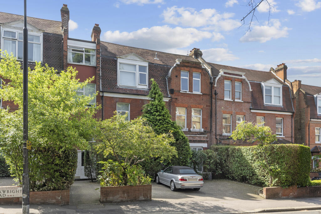 Apartment in London - View 2