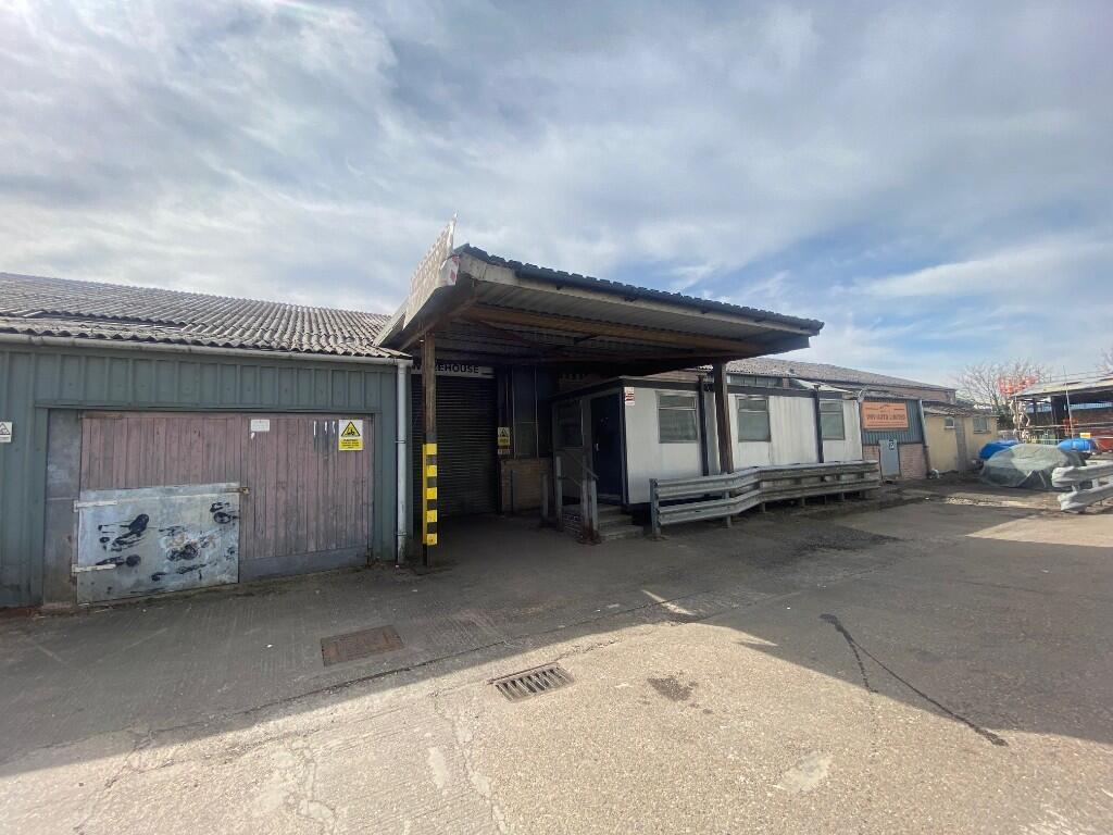 Main image of property: Units 15, Stafford Court, Boundary Industrial Estate, Stafford Road, Wolverhampton, West Midlands, WV10