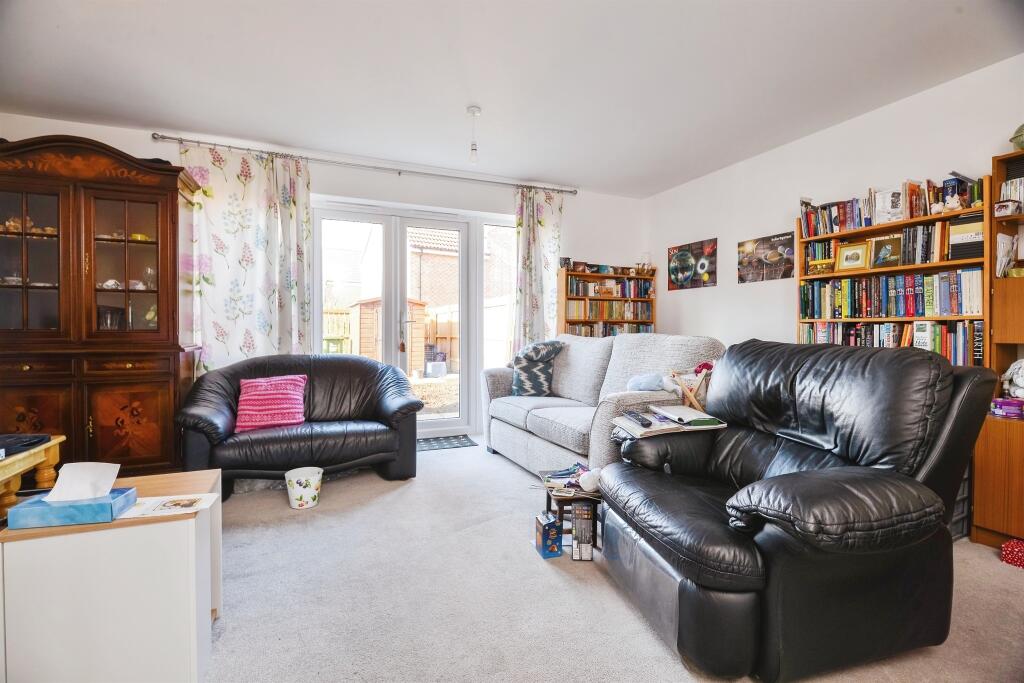 House in Stockton-on-Tees, Queensgate - View 3
