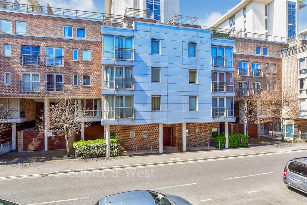 Main image of property: Cross Street, Portsmouth, Hampshire