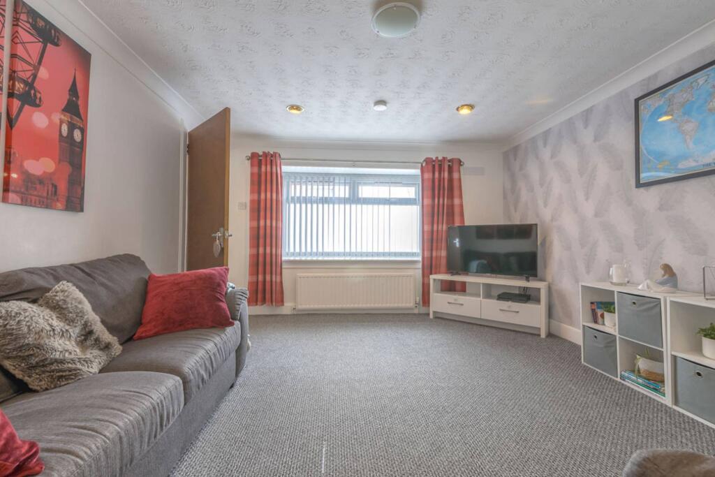 43 Harbour Street, Hopeman, Elgin, IV30 5RU photo 4