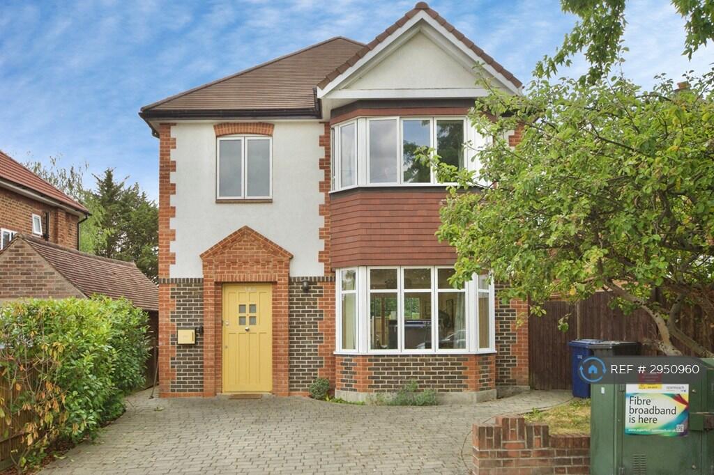 Main image of property: Lullington Garth, London, N12