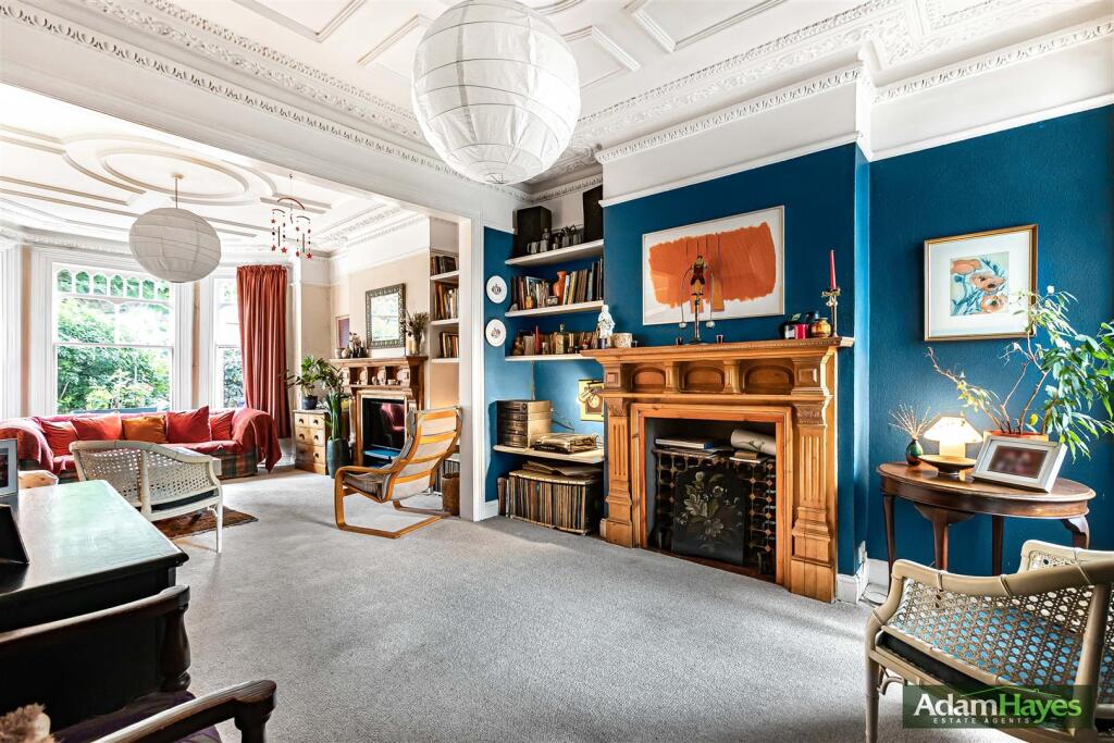 Main image of property: Fallow Court Avenue, North Finchley, N12