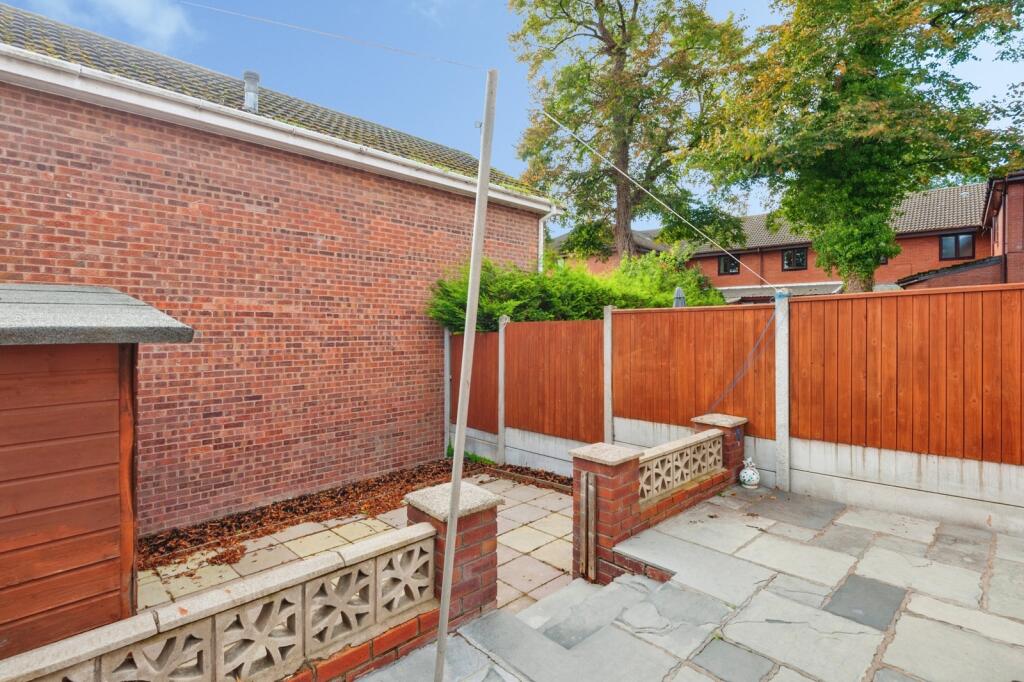 House in St Helens, Liverpool City Region - View 4