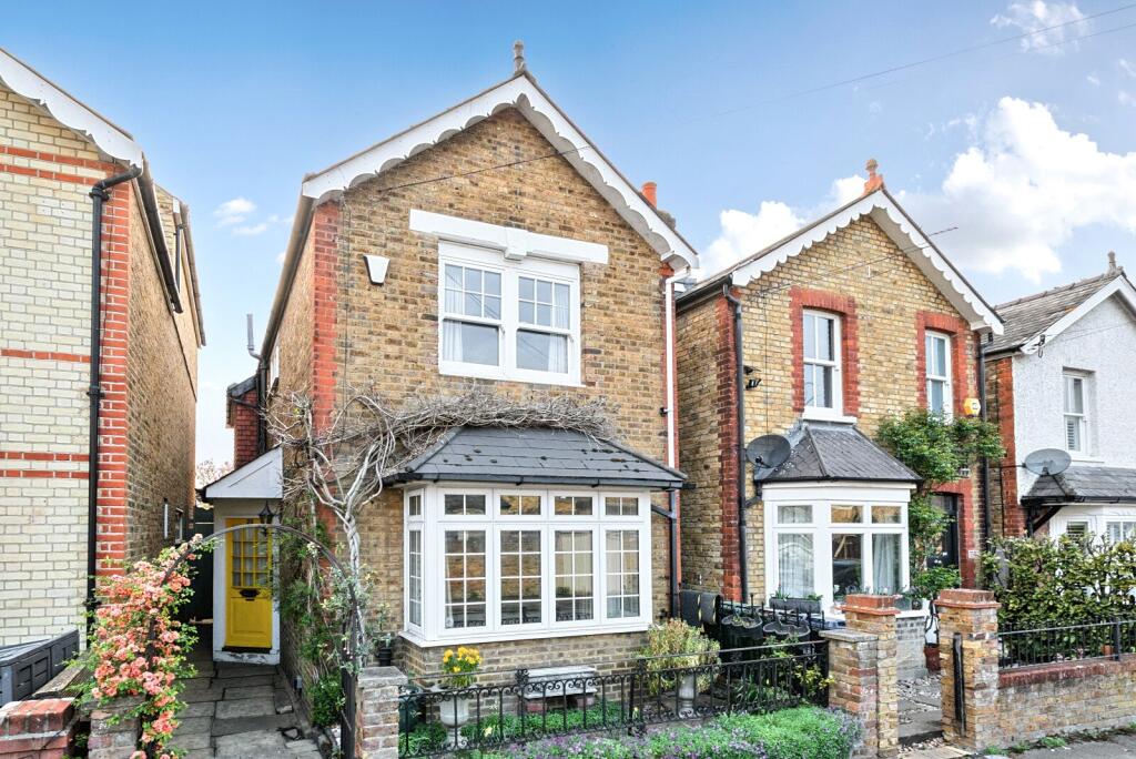Main image of property: Summer Gardens, East Molesey, KT8