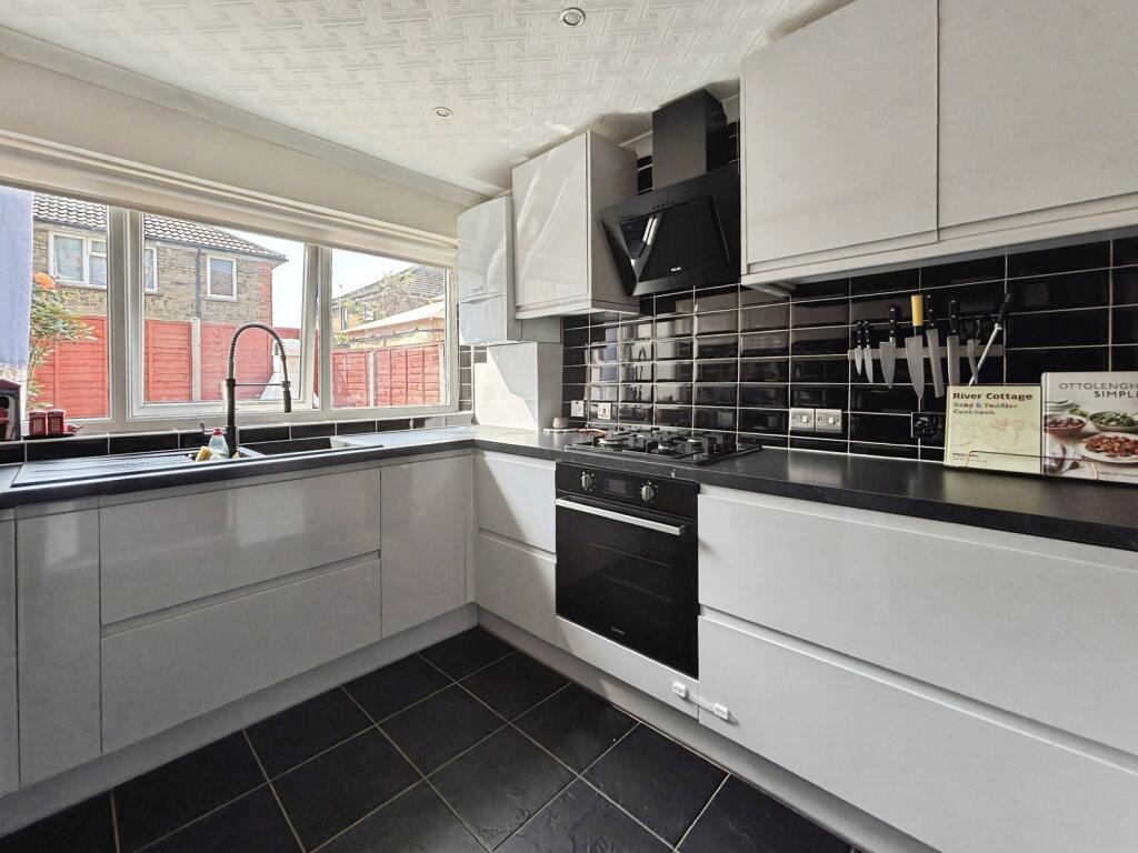 Main image of property: Perth Road, London, E13