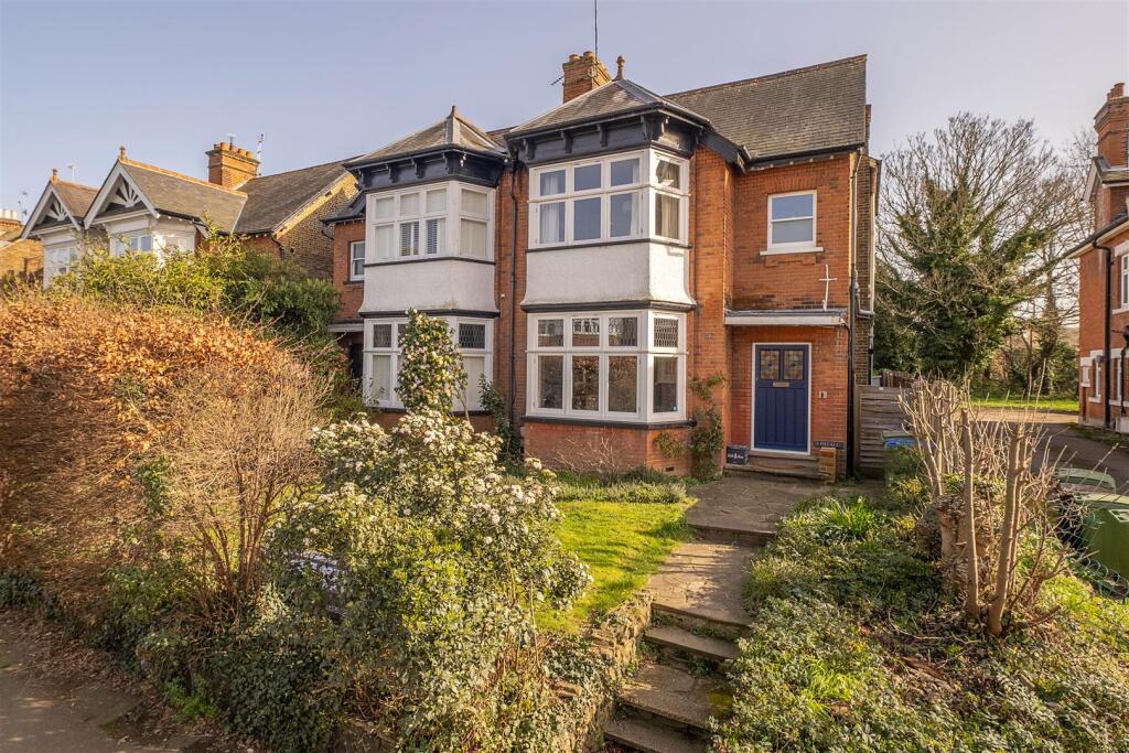 Main image of property: Portsmouth Road, Thames Ditton