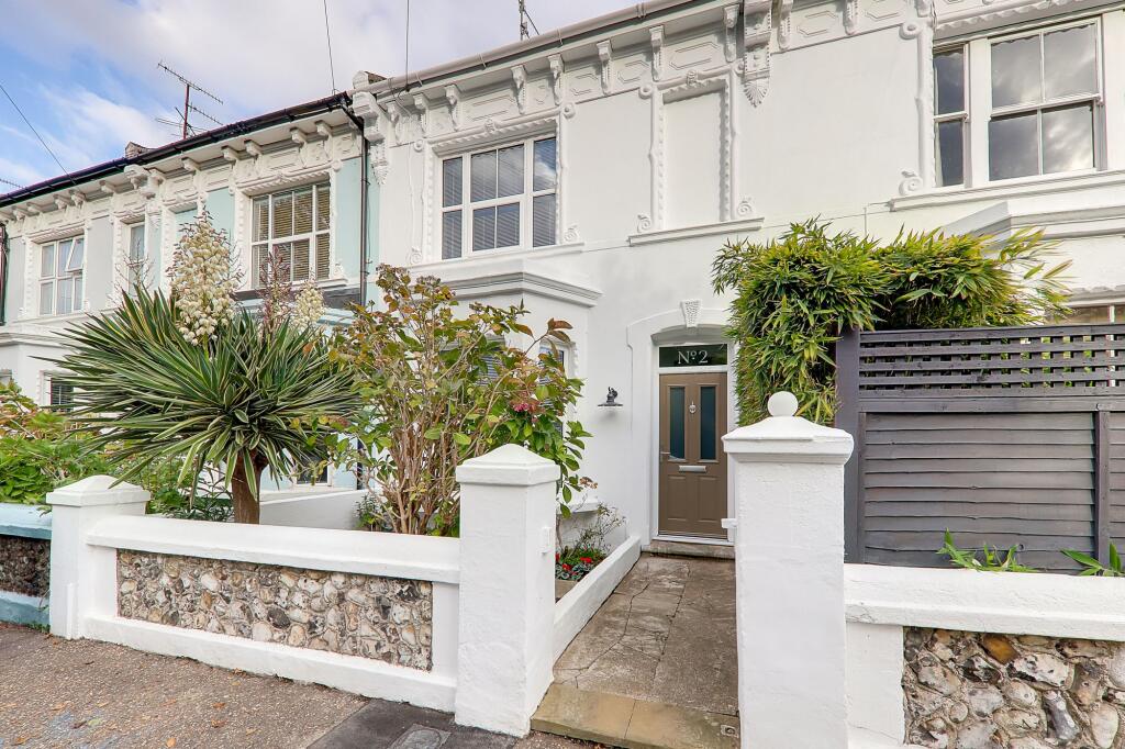 2-bed terraced on Hertford Road, Worthing, BN11, £400,000
