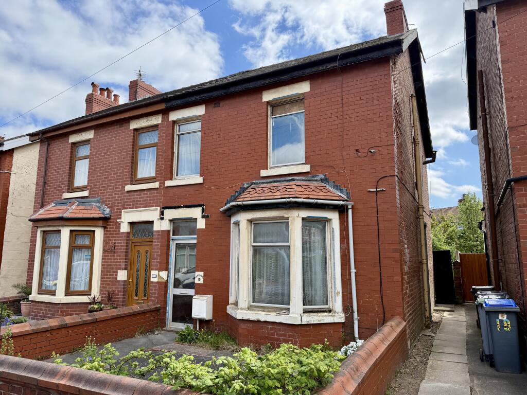 3-bed semi-detached on Kirkham Avenue, Blackpool, £100,000