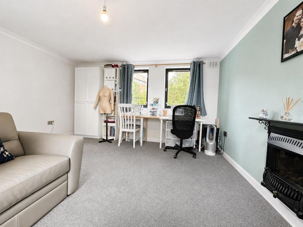 Apartment in Coventry - View 4