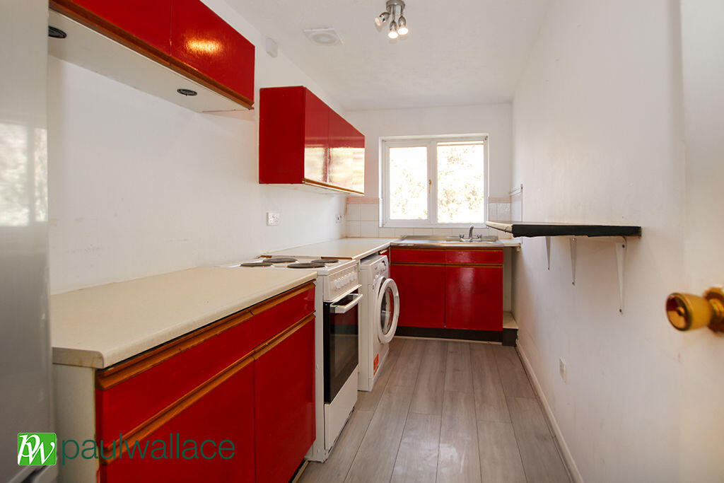 Apartment in Broxbourne, Turnford - View 5