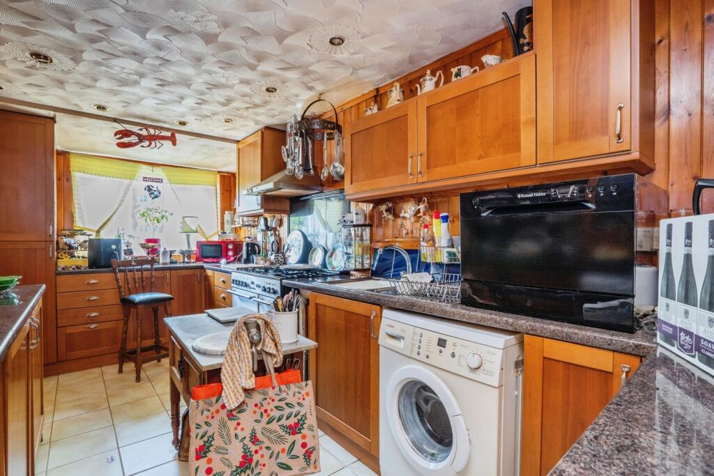House in Portsmouth - View 5