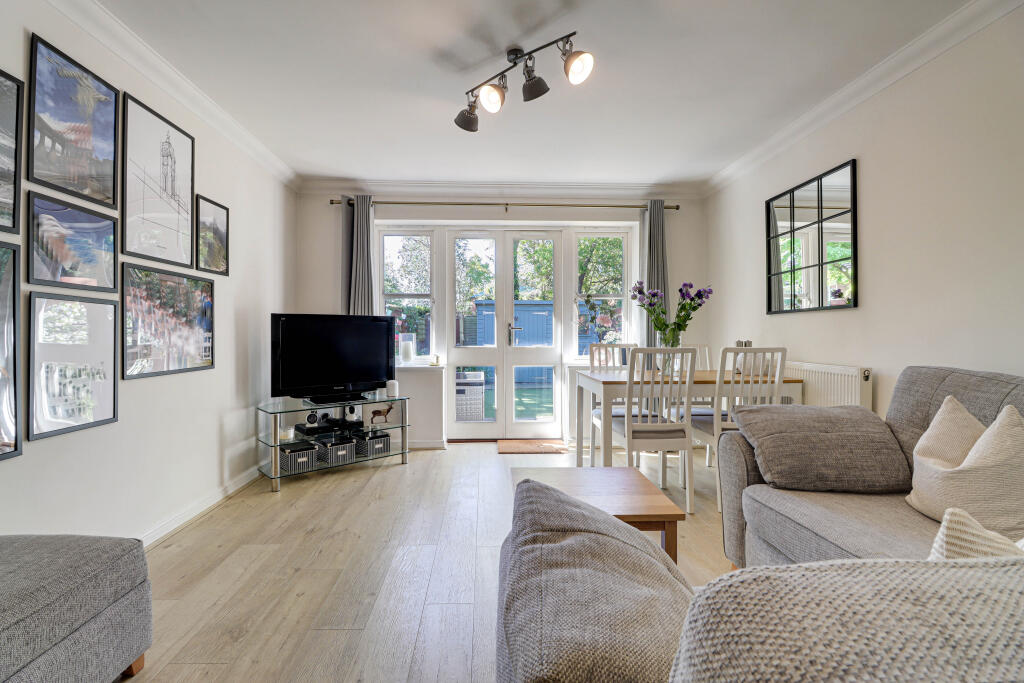 House in St Albans - View 4