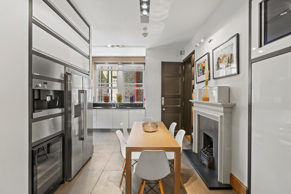 Apartment in London, Hans Town, Chelsea - More