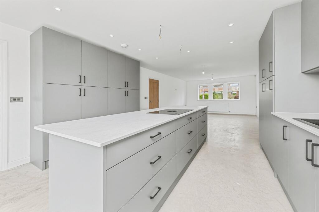House in Kirklees, Firthcliffe - View 3