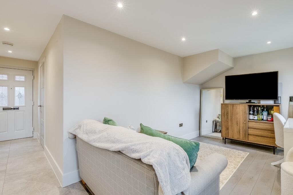 Additional image 7 of Field View Court, New Road, Welwyn Garden City, Hertfordshire, AL8