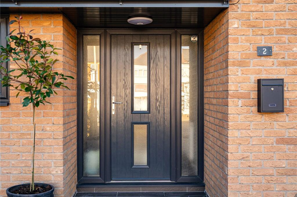 Lyefield Road West, Charlton Kings, Cheltenham, Gloucestershire, GL53 photo 2