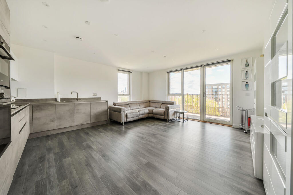 Apartment in London - View 2