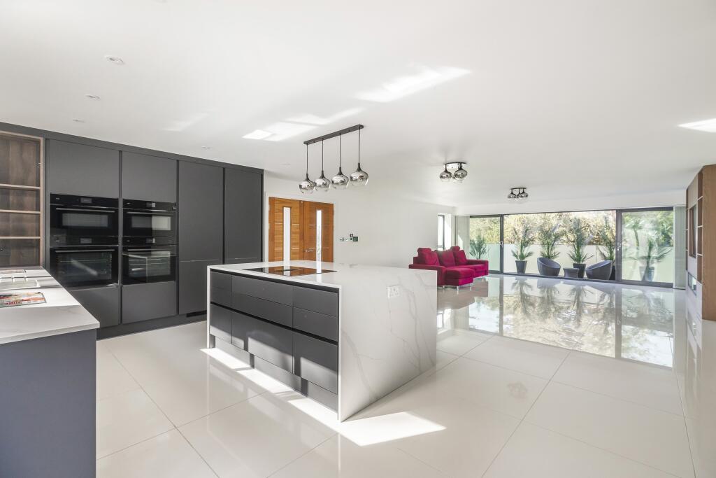 Additional image 6 of De Redvers Road, Poole, 