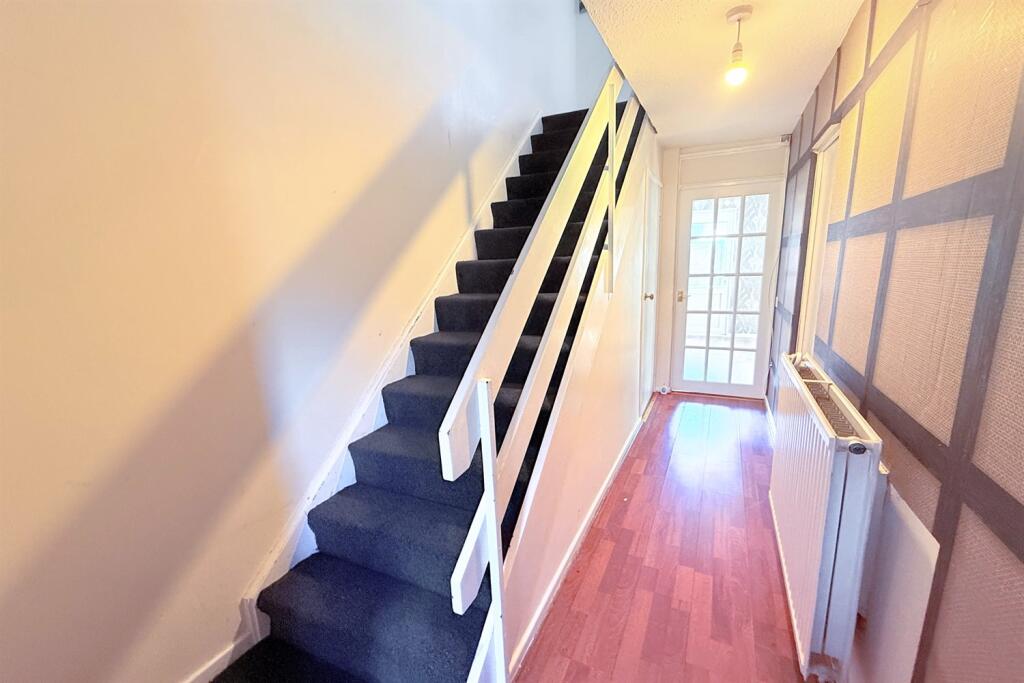 House in Runcorn, Brookvale - More