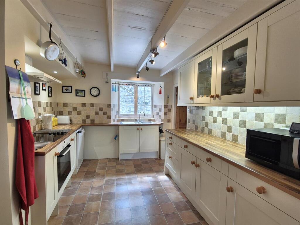 Apartment in Plymouth - View 4