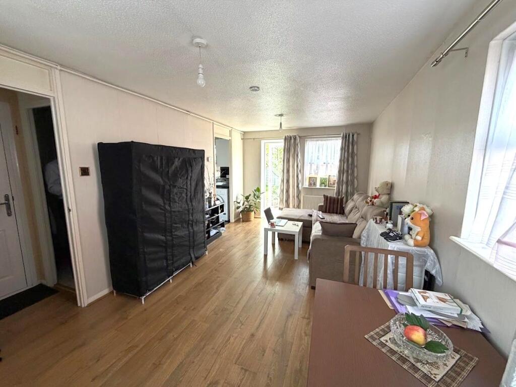 Apartment in London, Grove Village - View 2