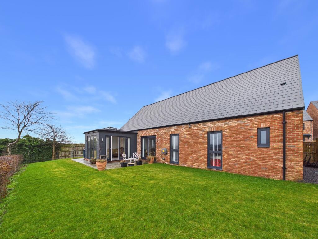 Main image of property: Streetgate, Sunniside, NE16