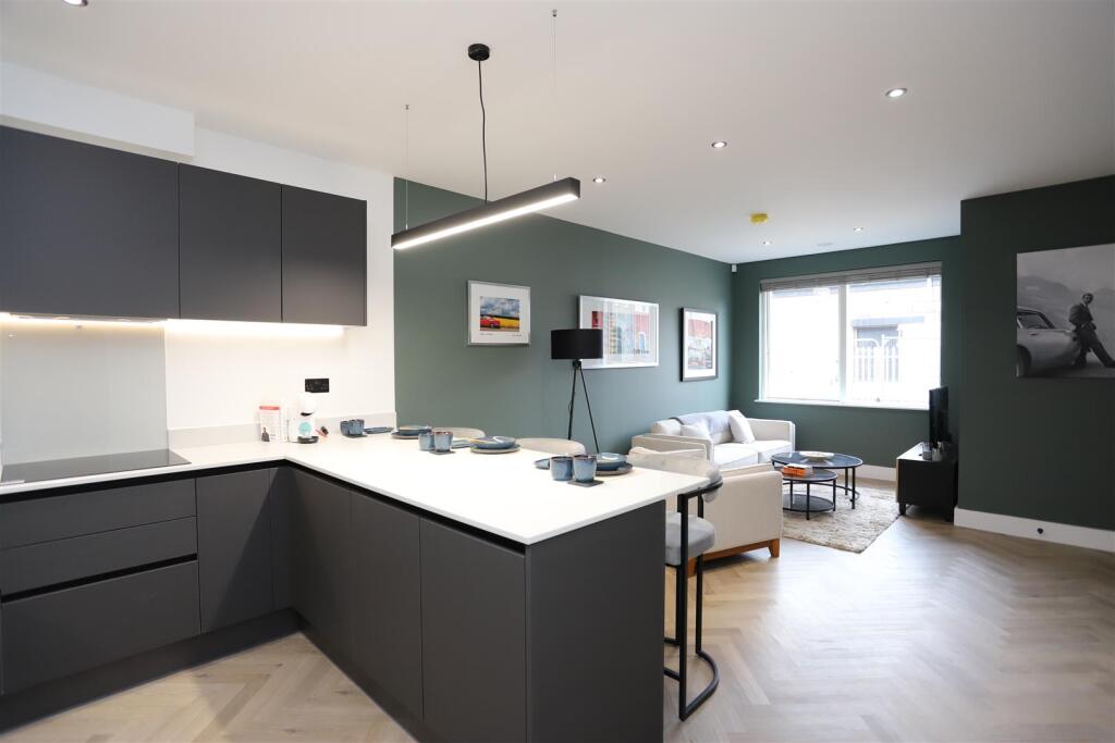 House in Manchester, Brunswick, Chorlton-on-Medlock - View 2