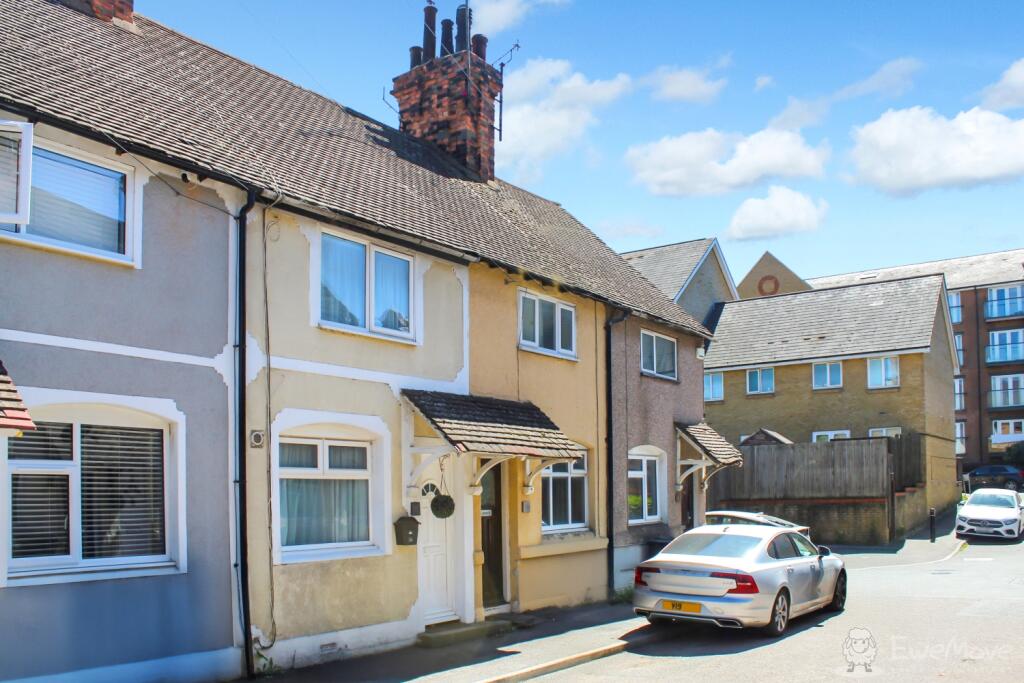 Main image of property: TAUNTON ROAD, NORTHFLEET, GRAVESEND, DA11