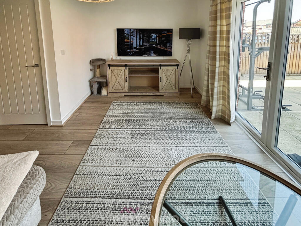 Viking Way, Doncaster, DN7 photo 4