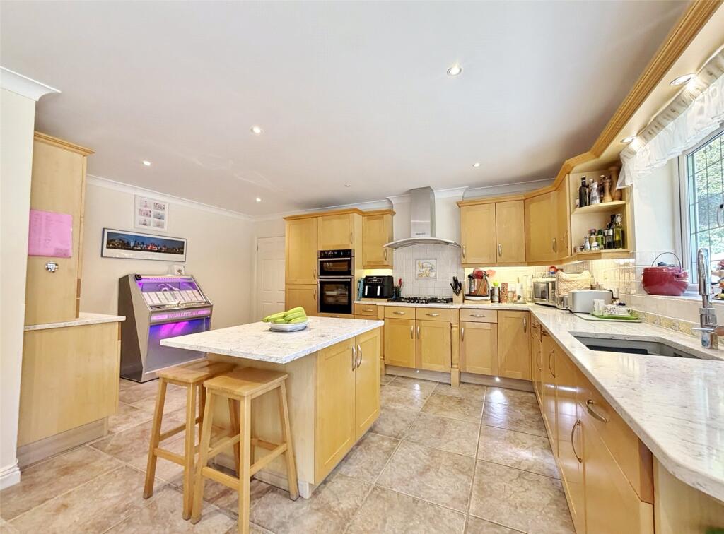 Stagswood, Verwood, Dorset, BH31 - View 4