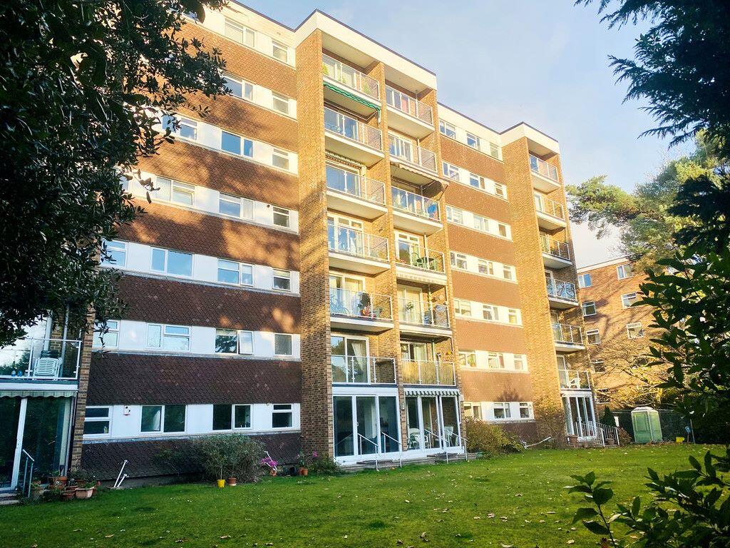 Main image of property: Flat 17 Woodlands, 32 Lindsay Road, Poole, Dorset, BH13 6BG