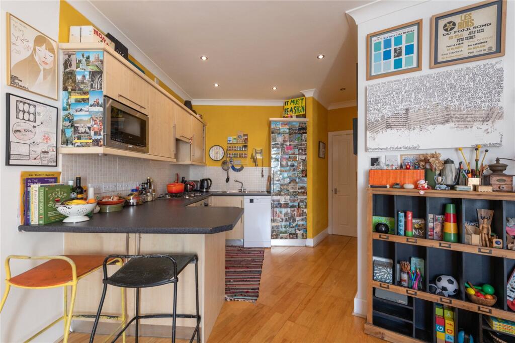McCrone Mews, Belsize Lane, London, NW3 - View 5