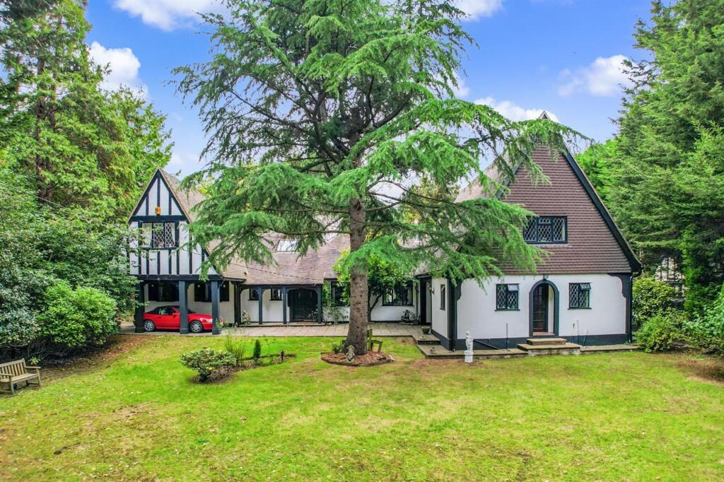 Main image of property: Frog Street, Kelvedon Hatch