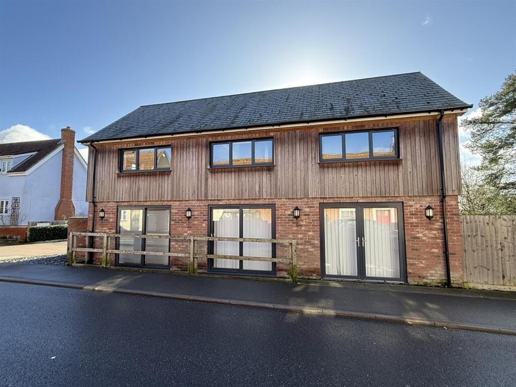 Main image of property: Framlingham