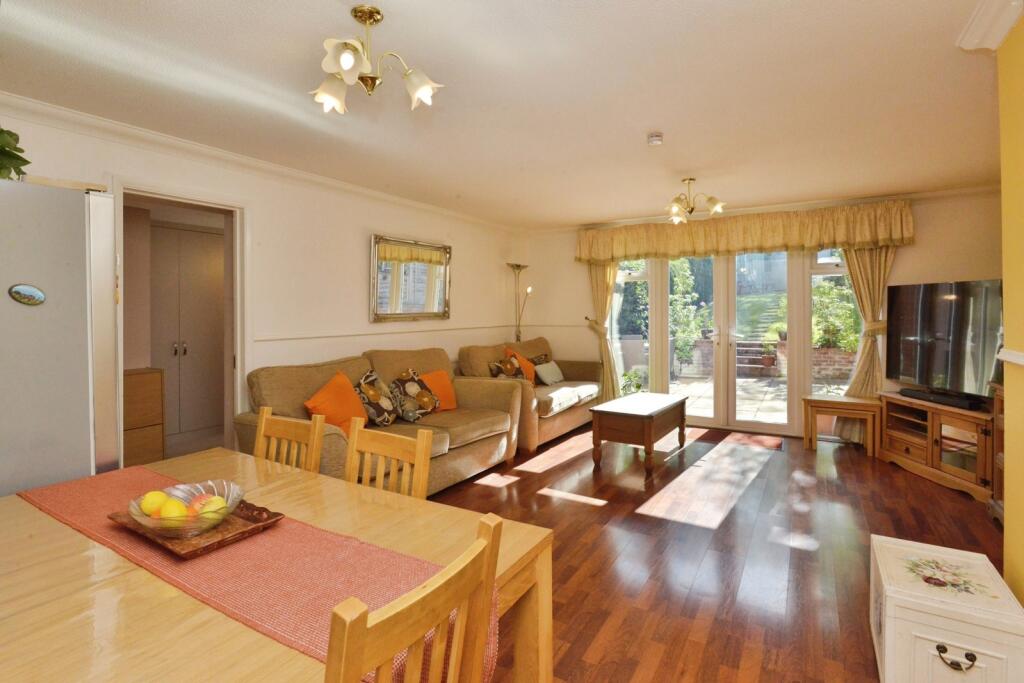 House in Milton Keynes, Abbey Hill - View 4